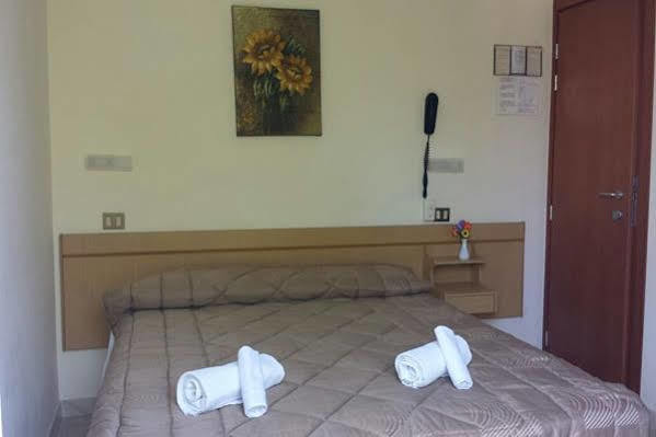 Annamare Hotel 3*